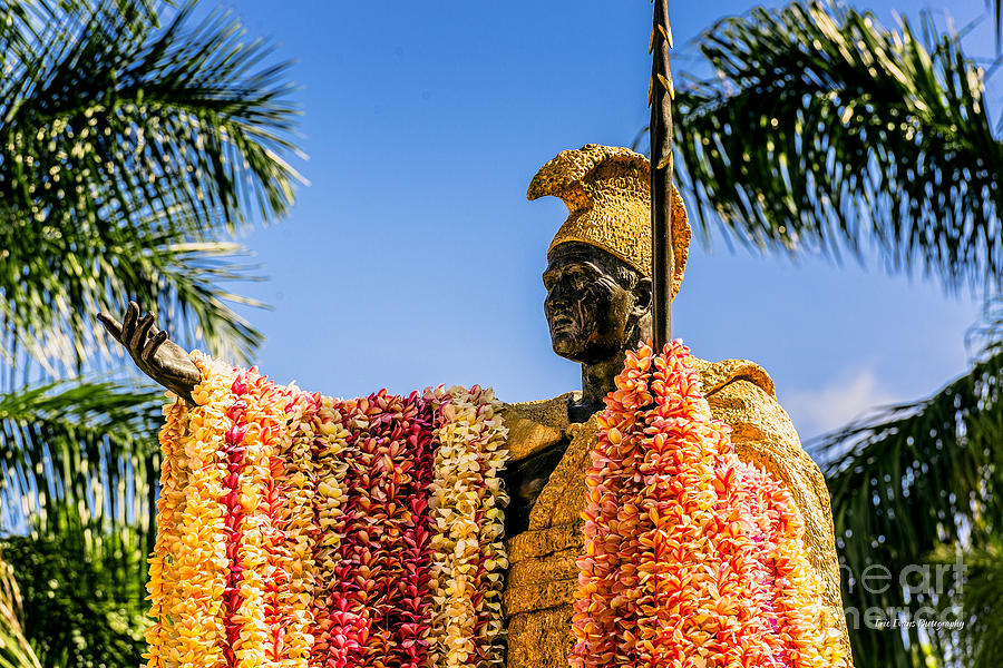 King Kamehameha Statue Draped with Leis Wide Photograph by Aloha Art