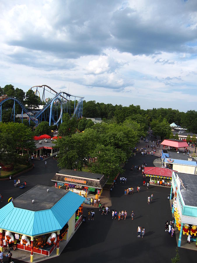 Kings Photograph - Kings Dominion - 12126 by DC Photographer