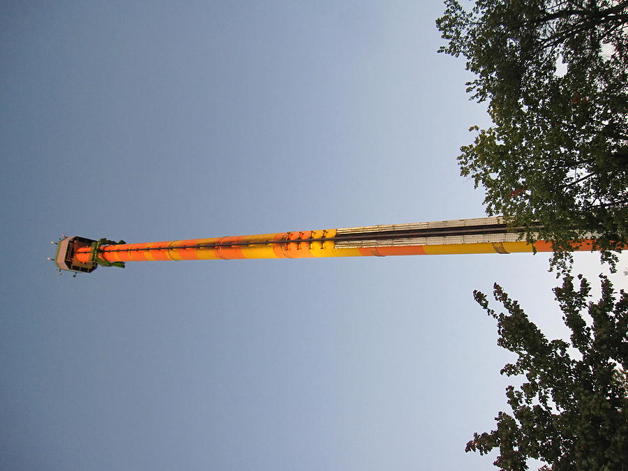 Kings Photograph - Kings Dominion - Drop Tower - 12125 by DC Photographer