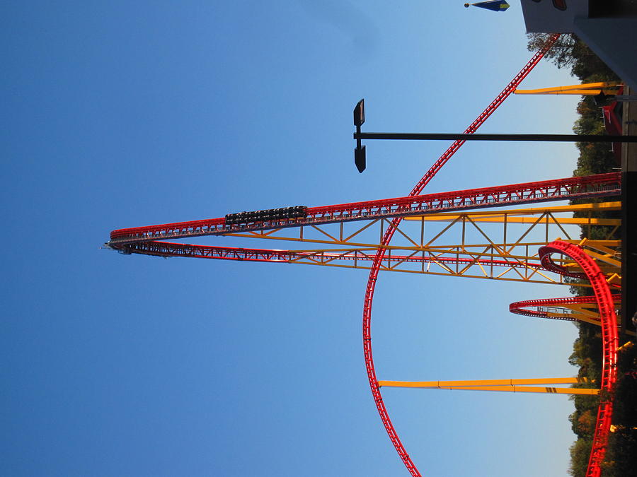 Kings Photograph - Kings Dominion - Intimidator 305 - 12122 by DC Photographer
