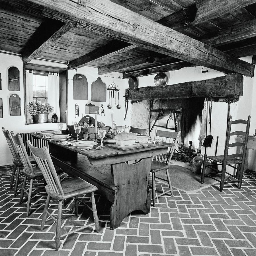 Kitchen Of 1780s Pennsylvania Farmhouse Photograph by Ernst Beadle