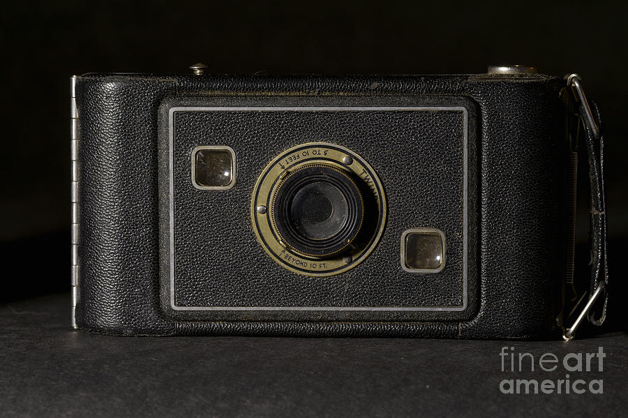 Kodak Jiffy Six 20 Series II Camera Photograph by Art Whitton