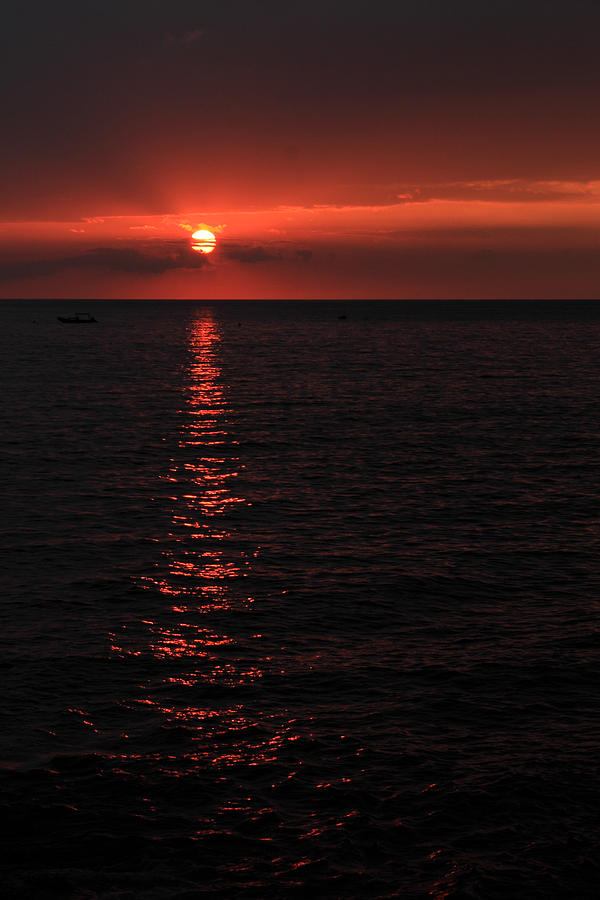 Kona Sunset Photograph by James Eddy