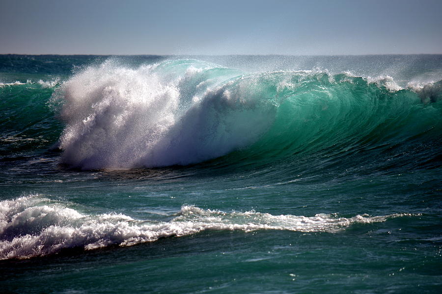 Kona Wave Photograph by Lori Seaman