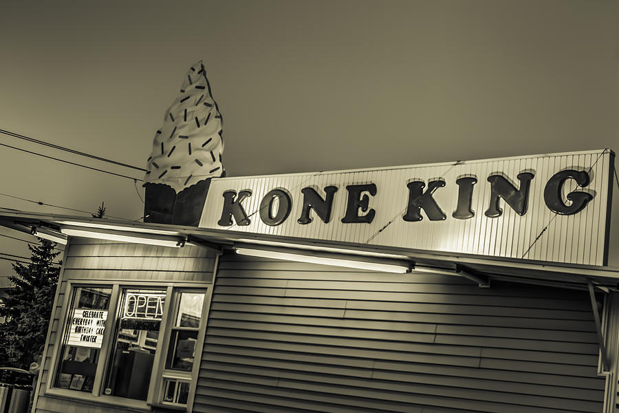 Kone King Classic Photograph by John Angelo Lattanzio