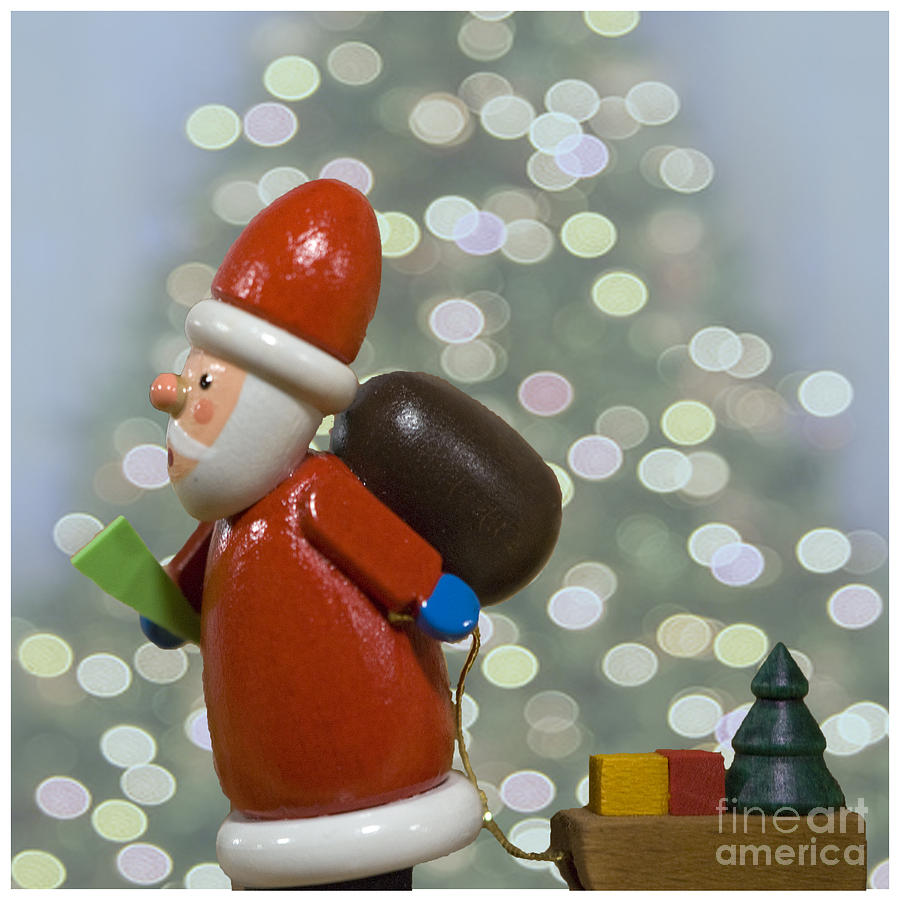 Christmas Photograph - Kris Kringle by Juli Scalzi