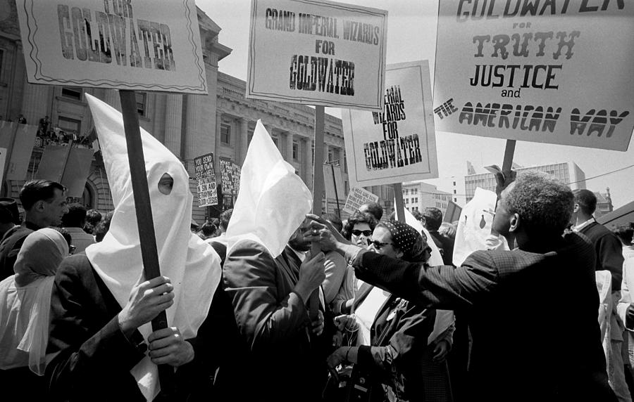 Ku Klux Klan Members Supporting Barry Photograph by Everett