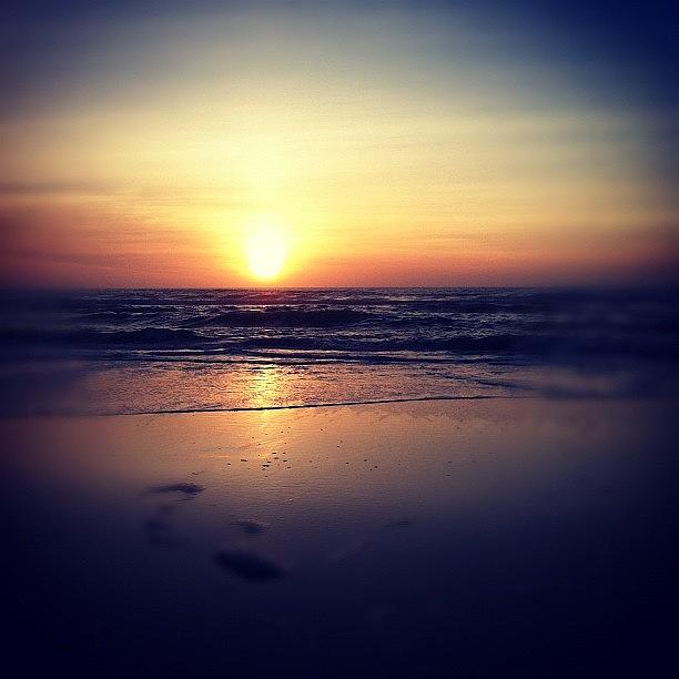 @kuhlm1dj  Sunrise Over The Atlantic Photograph by Daniel Schafer