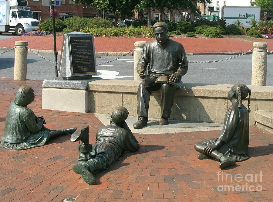 Kunta Kinte Memorial - Alex Haley Foundation Photograph By Christiane ...