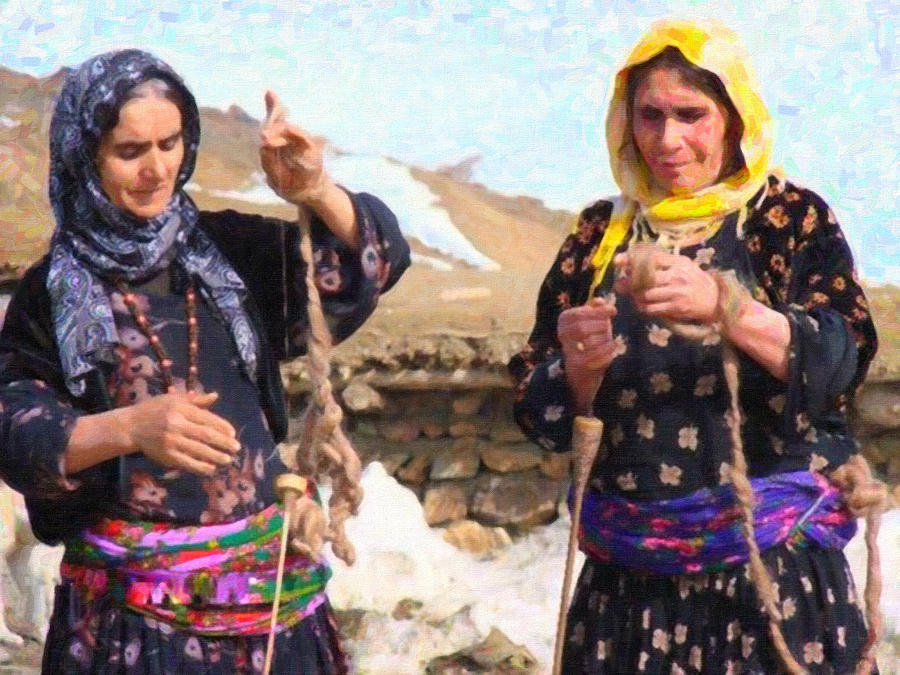 Kurdish Women Painting