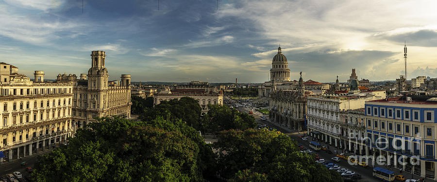 La Habana Cuba Capitolio Photograph by Jose Rey