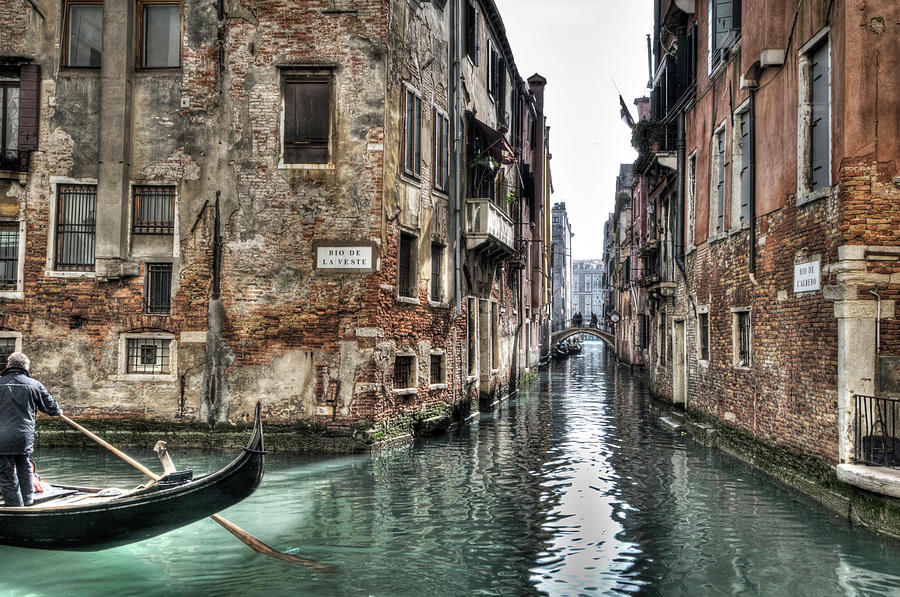 Bridge Photograph - La Veste in Venice by Marion Galt