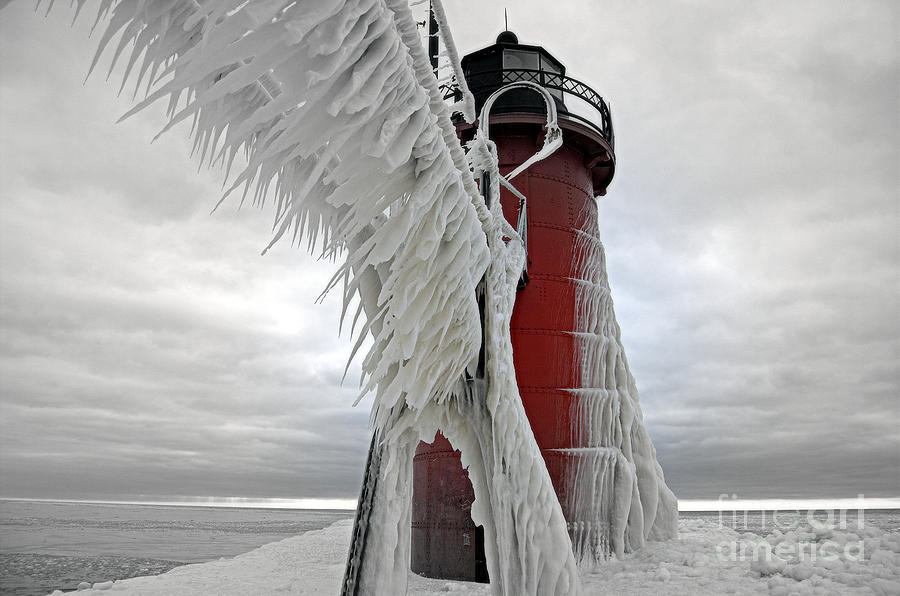 Lady In Red South Haven Michigan Lighthouse Extreme Ice Photograph by ...