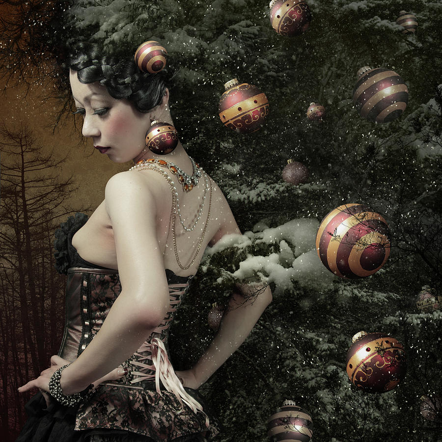 Christmas Photograph - Lady Of December\'s Tree by Kiyo Murakami
