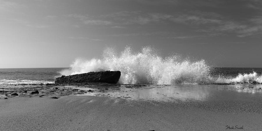 Laguna Beach Pano - Black And White Photograph by Heidi Smith