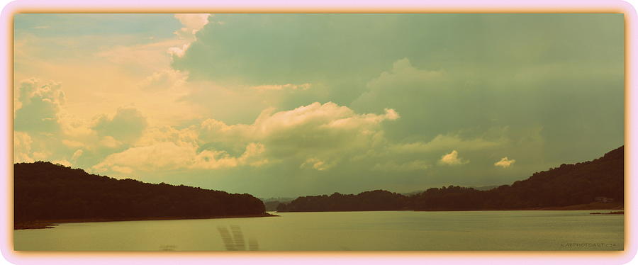 Lake Cumberland Kentucky Photograph by Kathy Barney