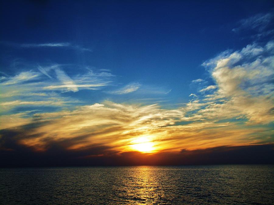 Cleveland Photograph - Lake Erie Sunset 2 by Mark Malitz