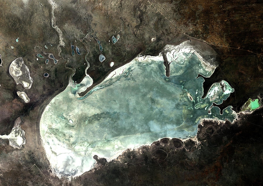 Lake Etosha Photograph by Planetobserver/science Photo Library