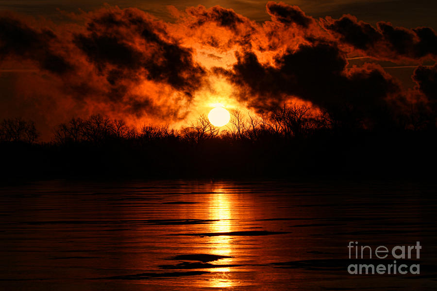 Lake Manawa State Park Photograph - Fire in the Sky by Elizabeth Winter