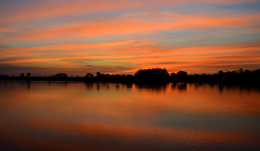 Lake sunset Photograph by David Lee Thompson