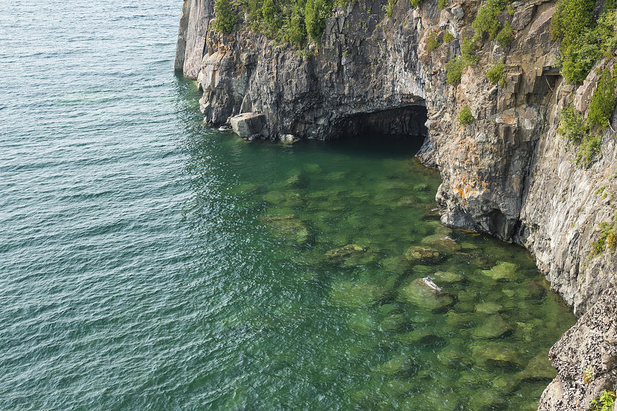 Lake Superior Cliff Scene 7 Photograph By John Brueske