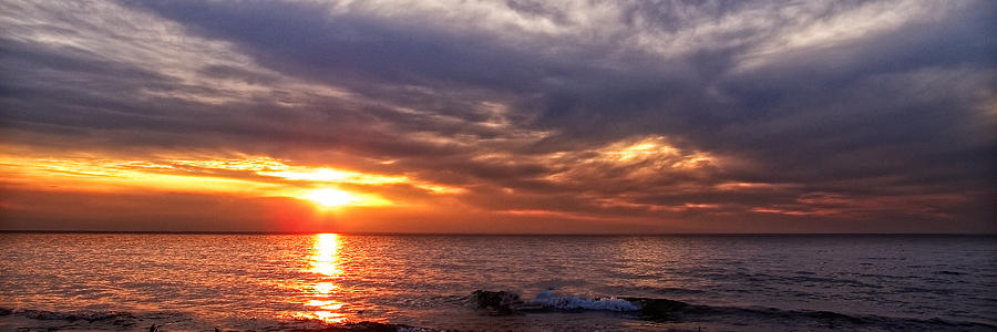 Lake Superior Sunset Panorama Photograph by Lars Lentz