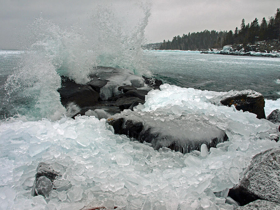 Lake Superiors Winter Fury Photograph by James Peterson