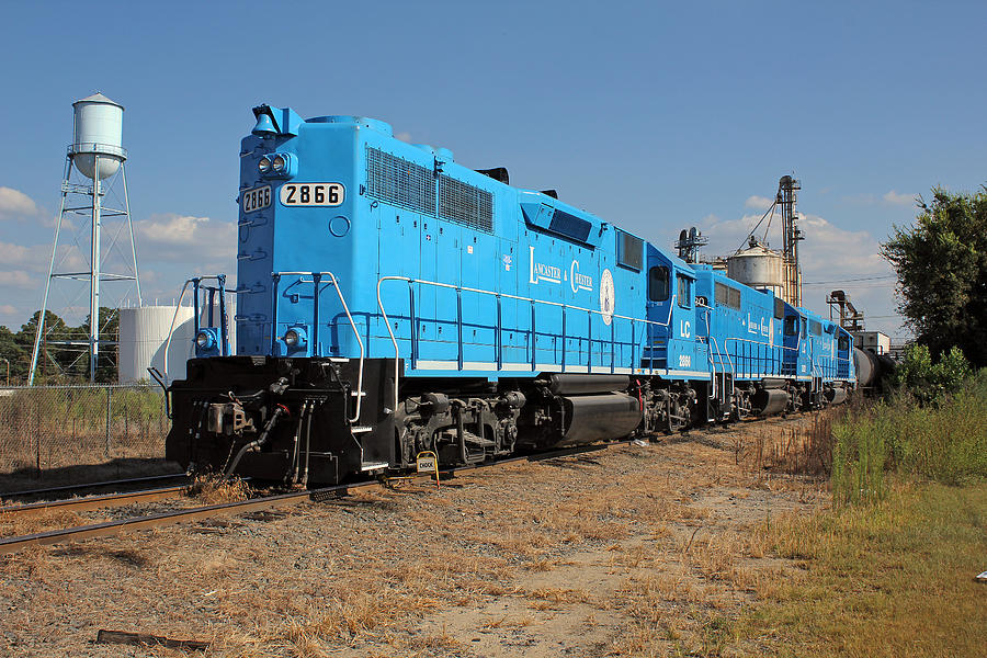 Lancaster and Chester GP38AC #2866 Photograph by Joseph C Hinson - Fine ...