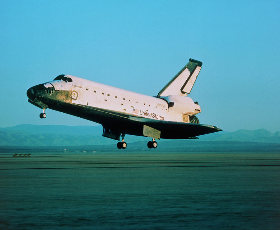 Landing Of Shuttle Columbia Photograph by Nasa/science Photo Library