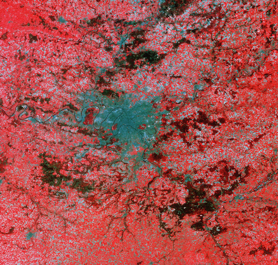 Landsat Image Of Paris Photograph by Mda Information Systems/science Photo Library