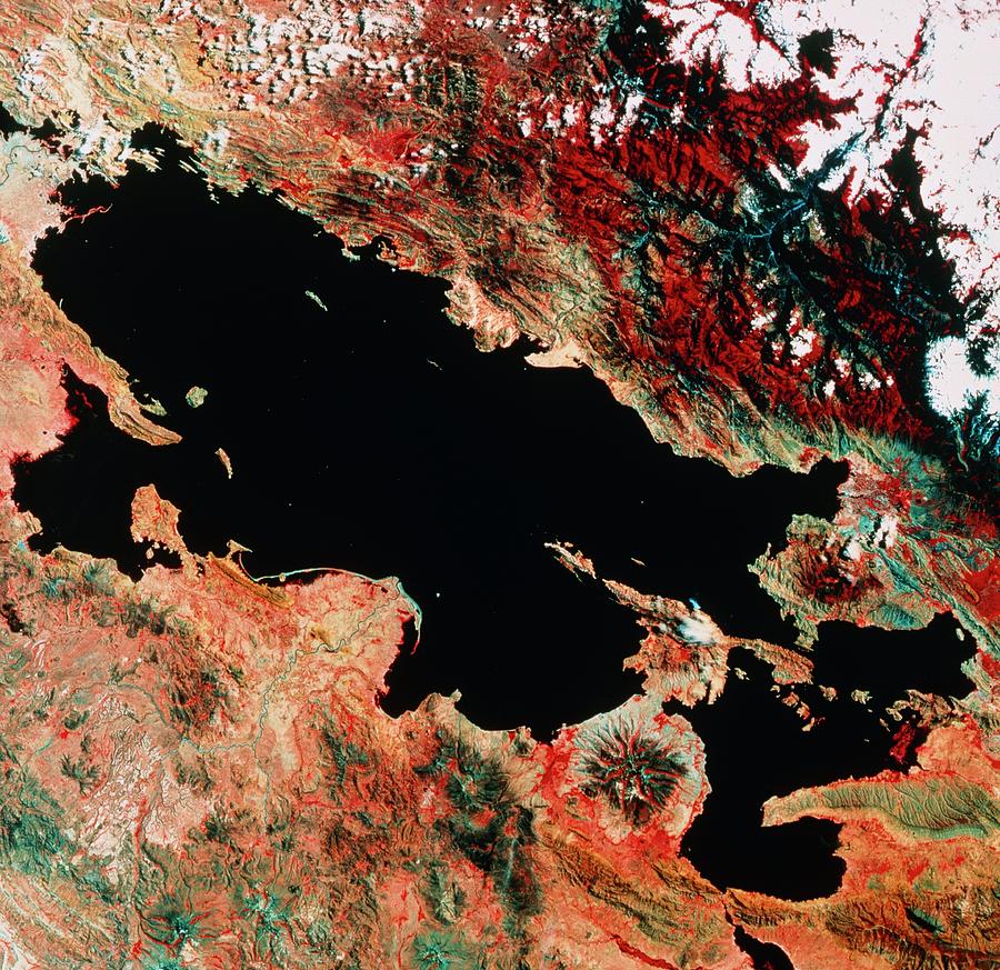Landsat View Of Lake Titicaca Photograph by Mda Information Systems/science Photo Library