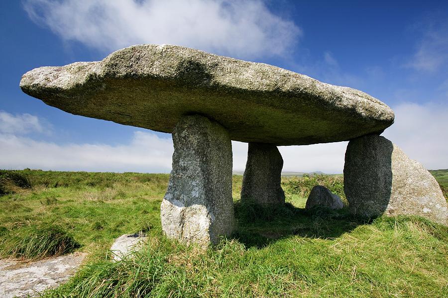 Prehistoric Photograph - Lanyon Quoit Dolmen by Steve Allen/science Photo Library