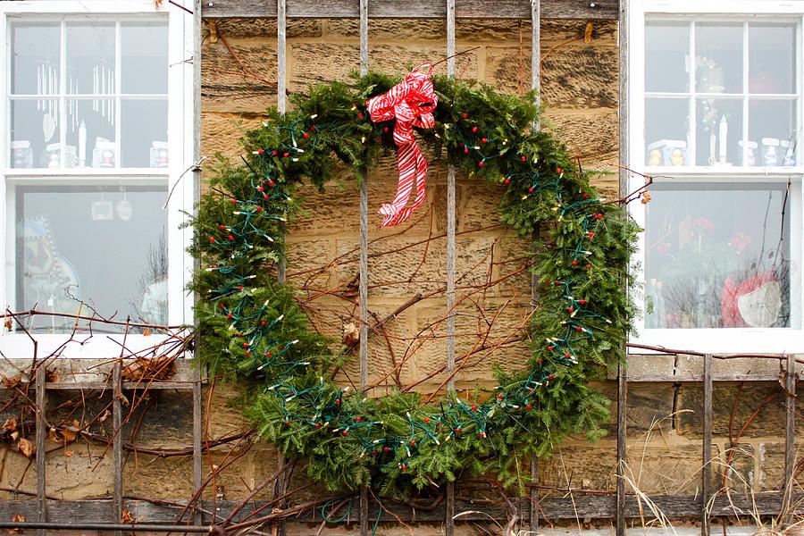 Large Christmas Wreath Photograph by Cynthia Woods