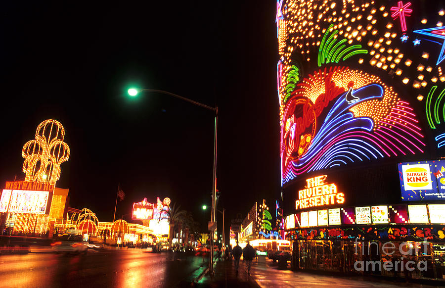 Las Vegas Photograph - Las Vegas by Bill Bachmann