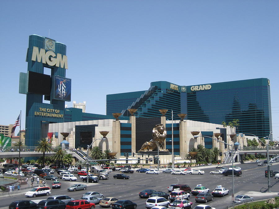 mgm casino las vegas address