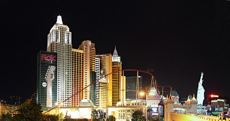 Skyline Photograph - Las Vegas - New York New York Casino - 01132 by DC Photographer