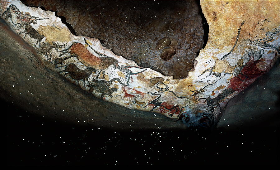 Prehistoric Photograph - Lascaux Cave Paintings by Pascal Goetgheluck/science Photo Library