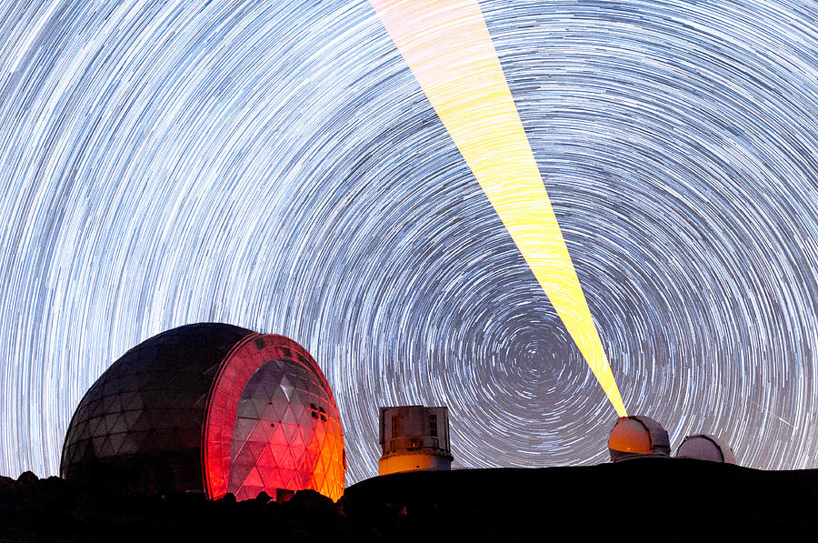 Lasers and the Spinning Sky Above Mauna Kea Photograph by Jason Chu