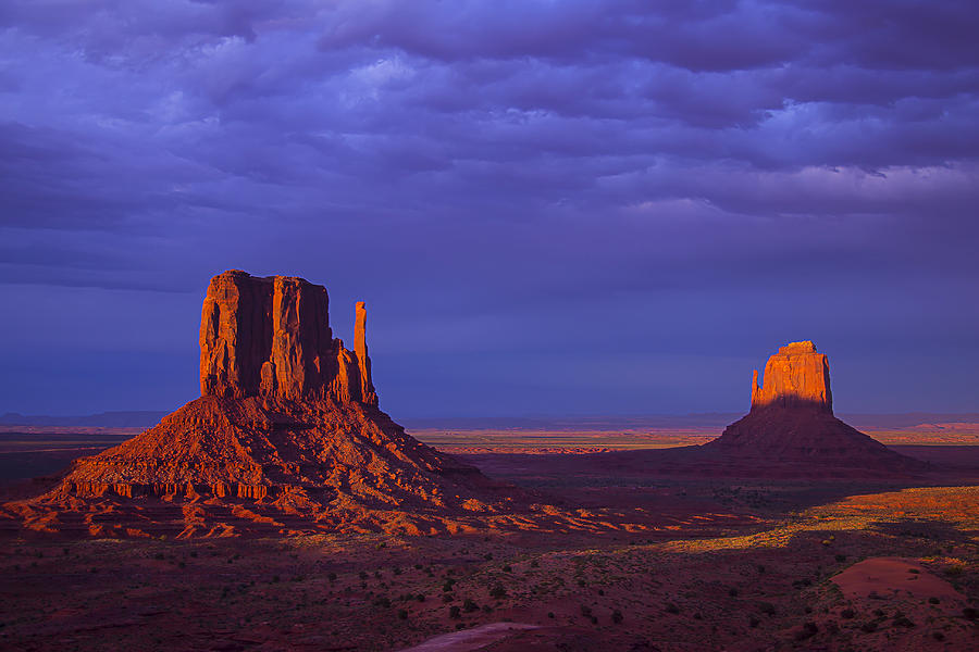 Last Light Monument Valley Photograph by Garry Gay