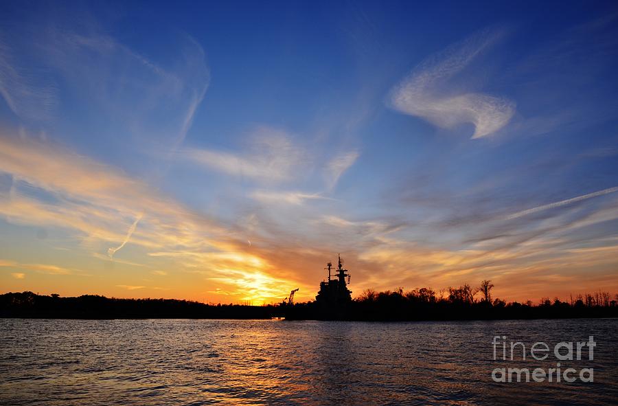 Last Sunset Of 2014 Photograph by Bob Sample
