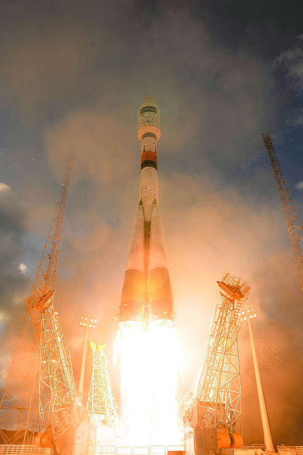 Launch Of Soyuz Vs07 2014 Photograph by Science Source