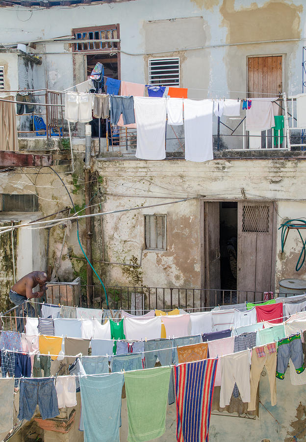 Laundry in Havana Cuba Photograph by Rob Huntley