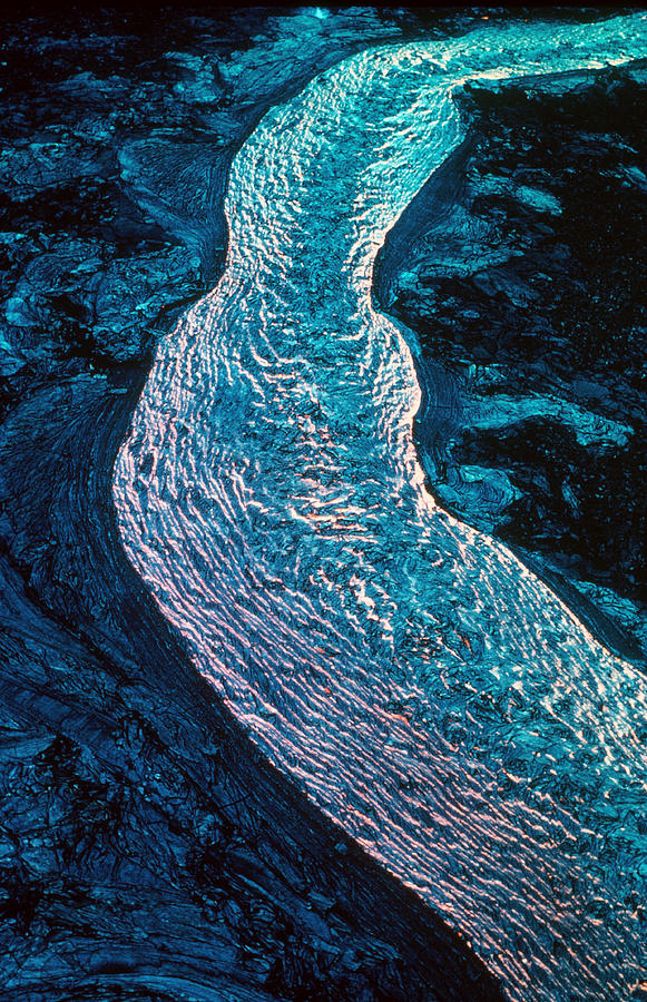 Lava Flow, Kilauea Volcano, Hawaii Photograph by E. R. Degginger