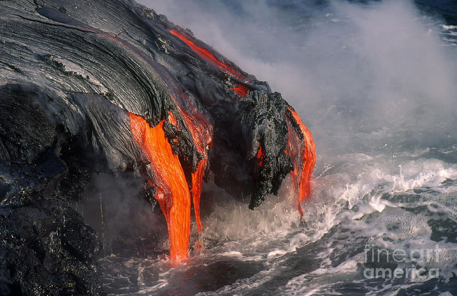 Lava Flows Into The Sea, Hawaii Photograph by Art Wolfe