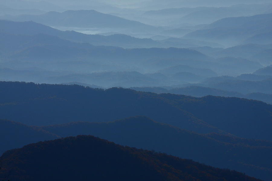 Layers of fog at Great Smokey Mountains National Park Photograph by Jetson Nguyen
