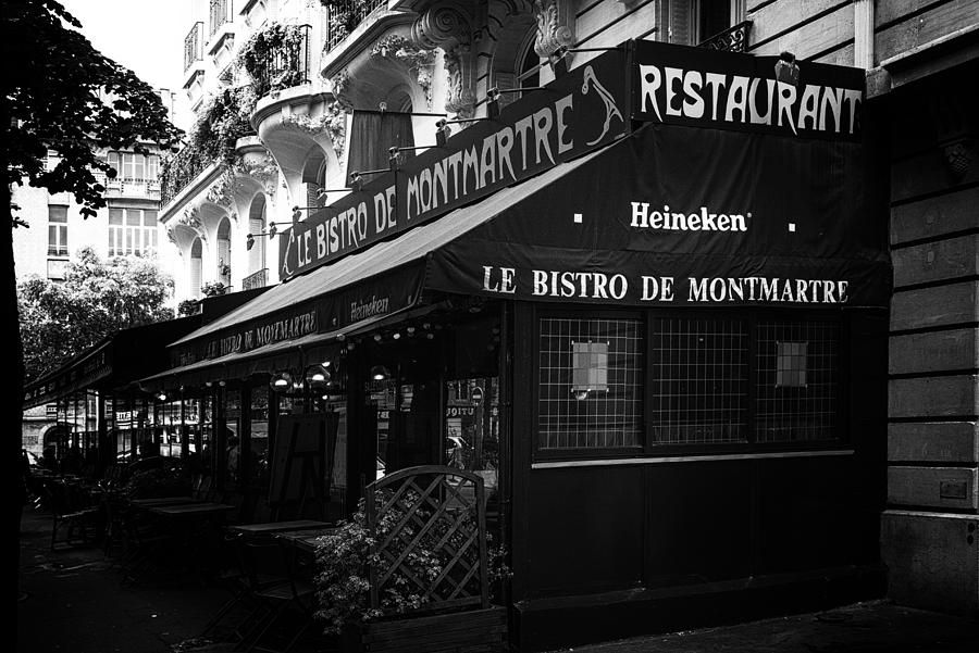 Architecture Photograph - Le Bistro de Montmartre by Georgia Clare