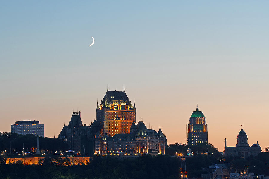 Le Chateau Frontenac - Quebec City Photograph by Juergen Roth