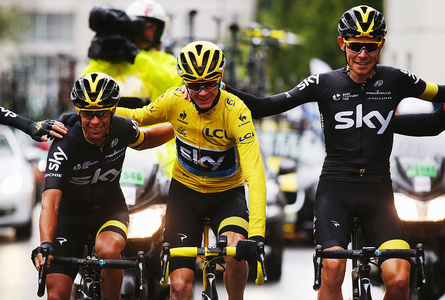 Le Tour de France 2015 - Stage Twenty One Photograph by Bryn Lennon Le Tour de France 2015 - Stage Twenty One Photograph by Bryn Lennon