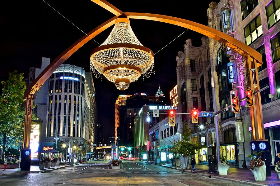 Cleveland Photograph - Leaving Playhouse Square by Frozen in Time Fine Art Photography