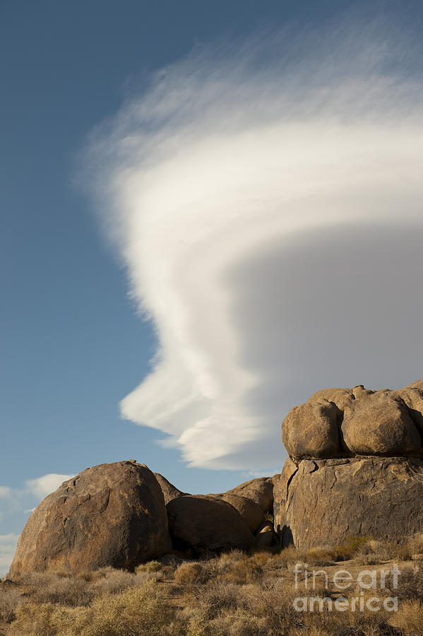 Lenticular Cloud Photograph by John Shaw